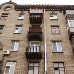 Ile kosztuje czynsz w kamienicy? Sprawdź ceny i czynniki wpływające