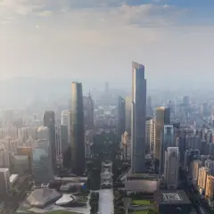Ile metrów ma najwyższy budynek w Polsce? Zaskakujące fakty o Varso Tower
