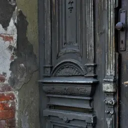 Kiedy budynek staje się zabytkiem? Poznaj kluczowe kryteria